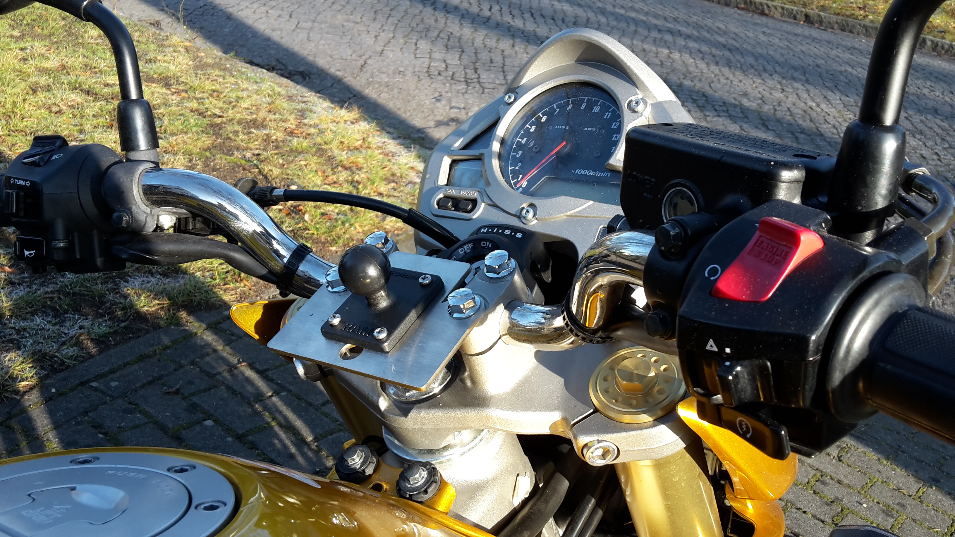  GARMIN zumo / TOMTOM Rider Navi Halter / Halterung Edelstahl RAM